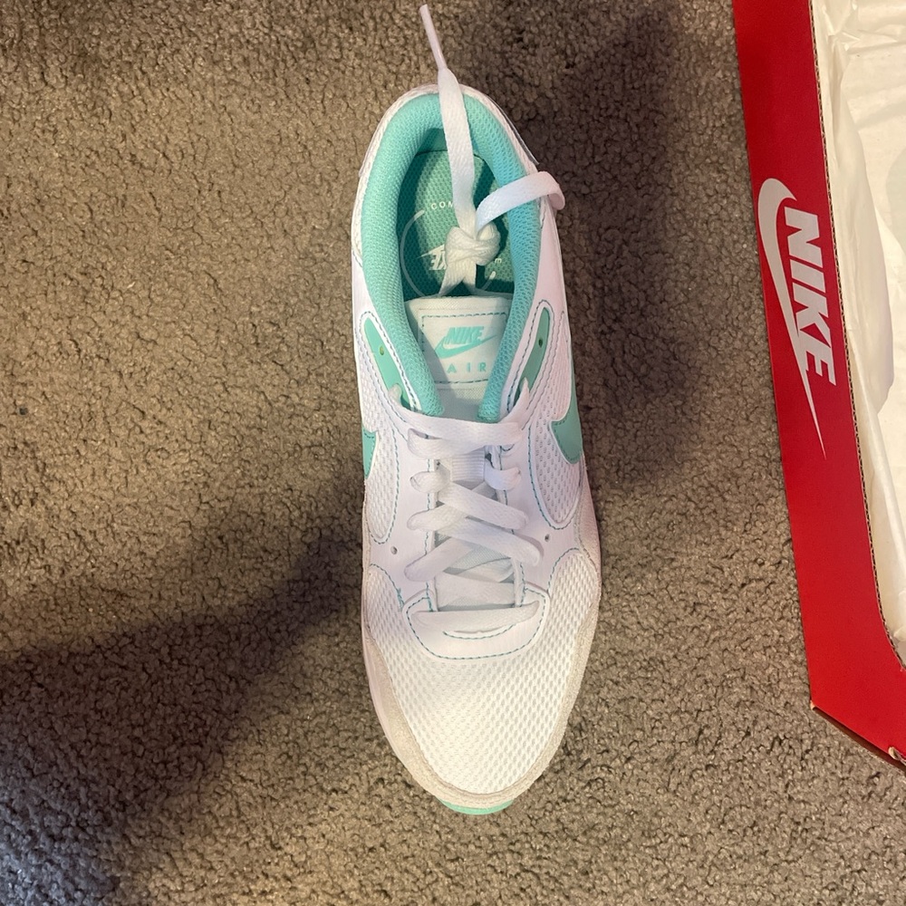 Nike White and Mint Green Sneakers - Picture 3 of 4